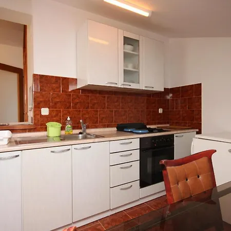 And With Parking Space Gradac, Makarska - 6819 Guest house Gradac (Split-Dalmatia)