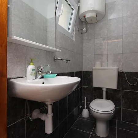 And With Parking Space Gradac, Makarska - 6819 Gradac (Split-Dalmatia)